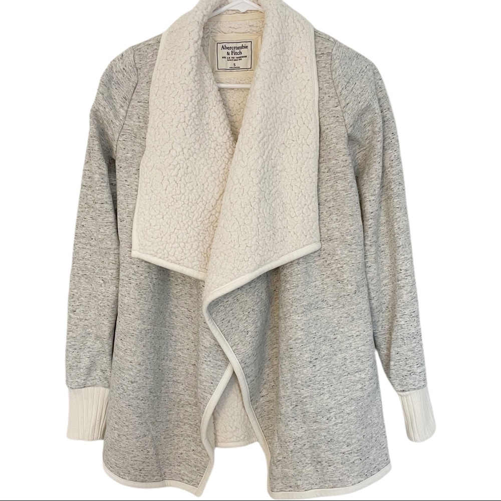 Abercrombie & Fitch Gray Sherpa Open Front Cardigan - Size Small